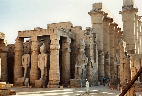 Статуи Луксорского Храма
