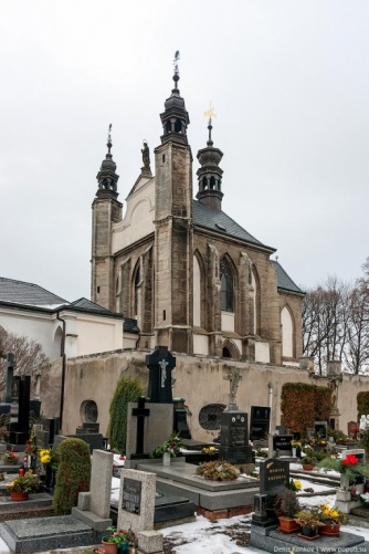 Кладбищенский Костел Всех Святых с костехранилищем