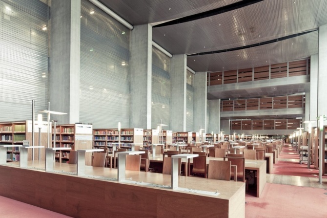 Читальный зал Французской Библиотеки