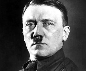 Адольф Гитлер был заинтересован в поисках Грааля