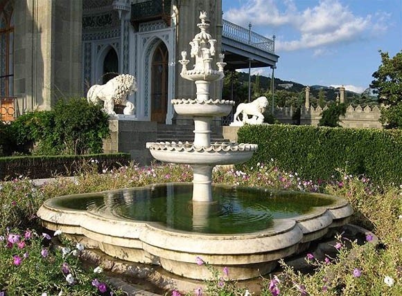 Парк при Воронцовском дворце - Алупкинский 