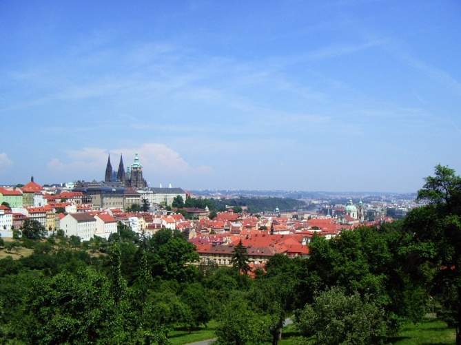Прага в летнюю пору