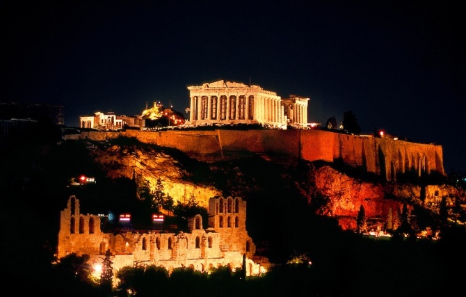 Акрополь в Афинах. Ночная иллюминация