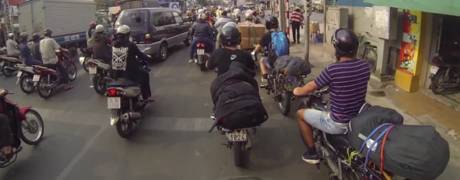 В Таиланде и во Вьетнаме байки — первый транспорт на дорогах
