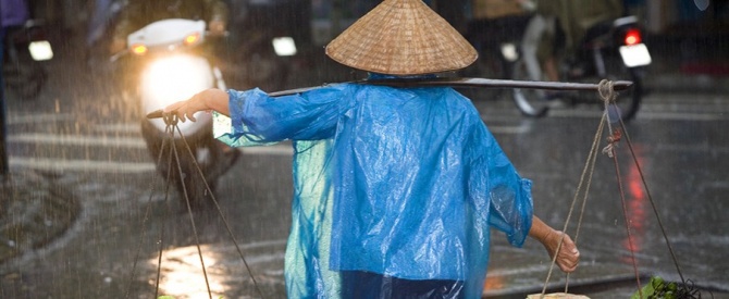 Вьетнамцы привыкли к частым дождям