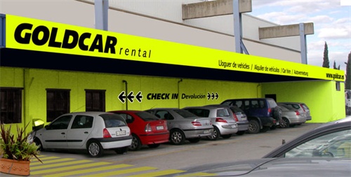 Goldcar - одна из компаний, предоставляющих услугу аренды авто