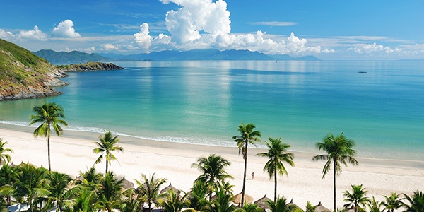 Пляжи Вьетнама с белым песком