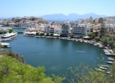 Озеро Вулисмени в Айос-Николаосе. Крит